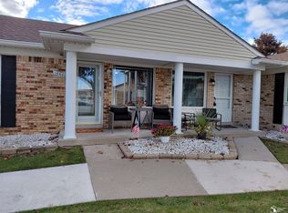 18680 Rudgate St, Southgate, MI 48195