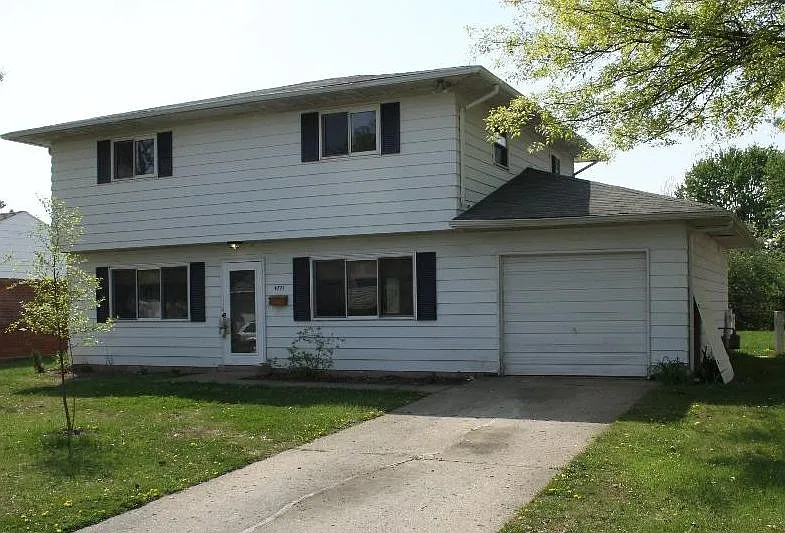4771 Arnold Ave photo 1