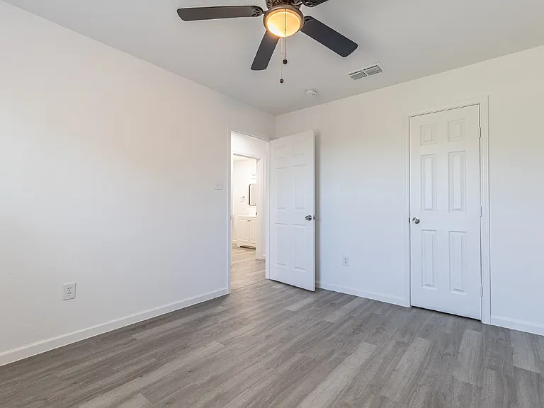 1010 County Road 4516 #1008 — Photo 24