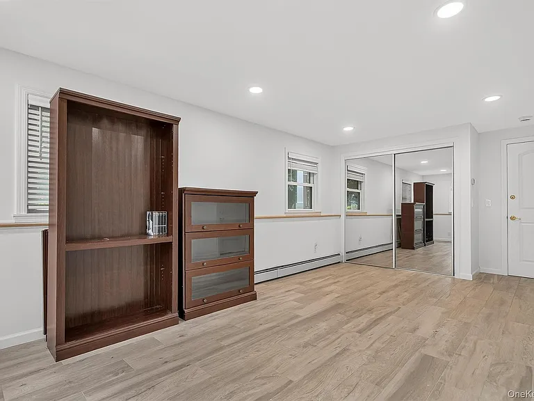 234 Betsy Ross Dr — Photo 37