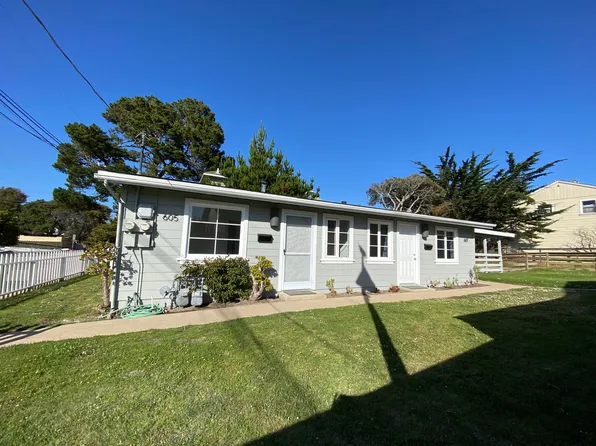 607 2nd St, Pacific Grove, CA 93950