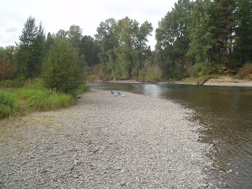 Beach on the point of the river
