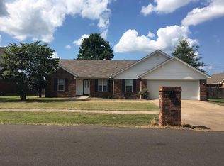 411 Magnolia St, Marion, AR 72364