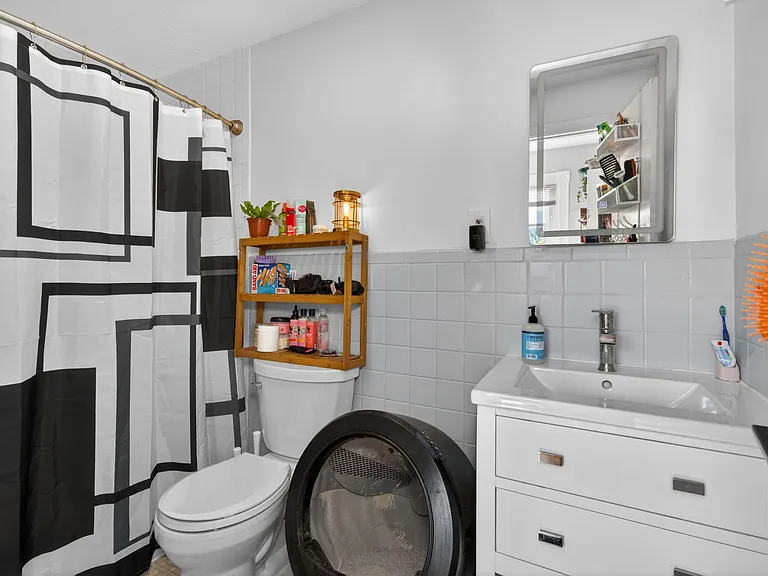 1576 Cambridge St #3L — Photo 15