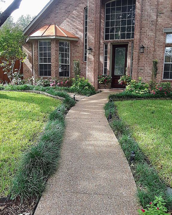 1st image of 3018 Abbey Ln