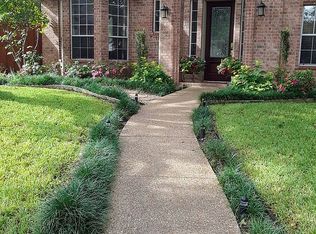 3018 Abbey Ln, Farmers Branch, TX 75234