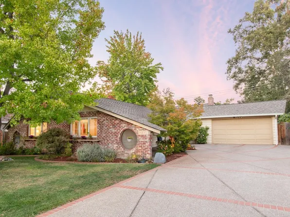 12338 Brookglen Dr, Saratoga, CA 95070