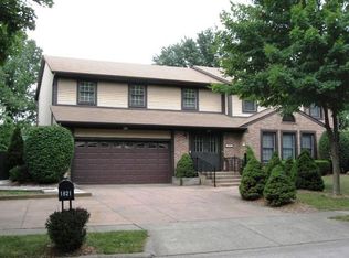1821 Hightower Dr, Columbus, OH 43235