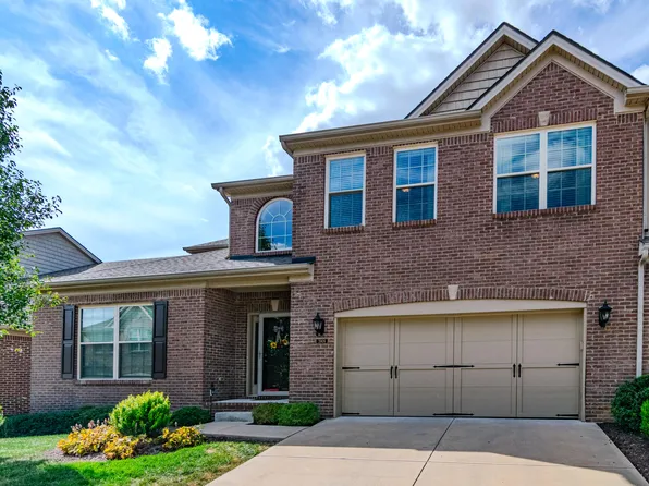 3909 Castlebridge Ln, Lexington, KY 40509