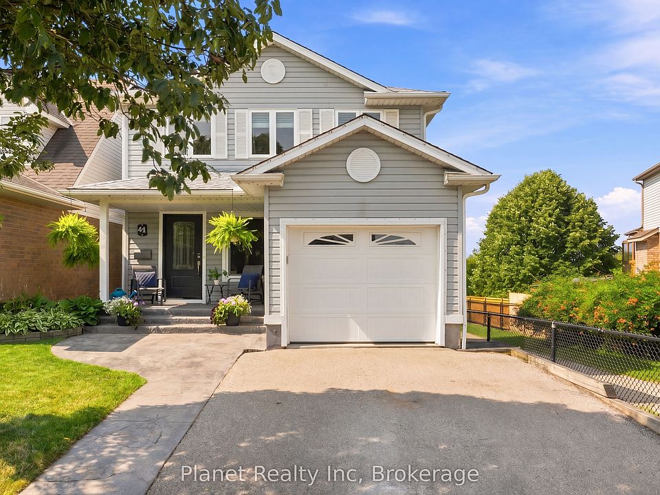 1st image of 41 Boulder Cres