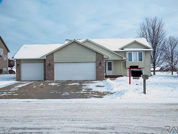 3rd image of 2128 E Briar Den Ct
