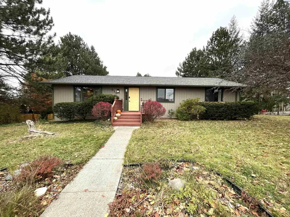 915 SE Robin Pl, Pullman, WA 99163