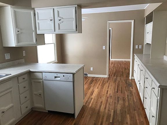 4th image of 2914 Lamotte St