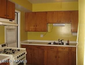 5th image of 2814 E Eastland St