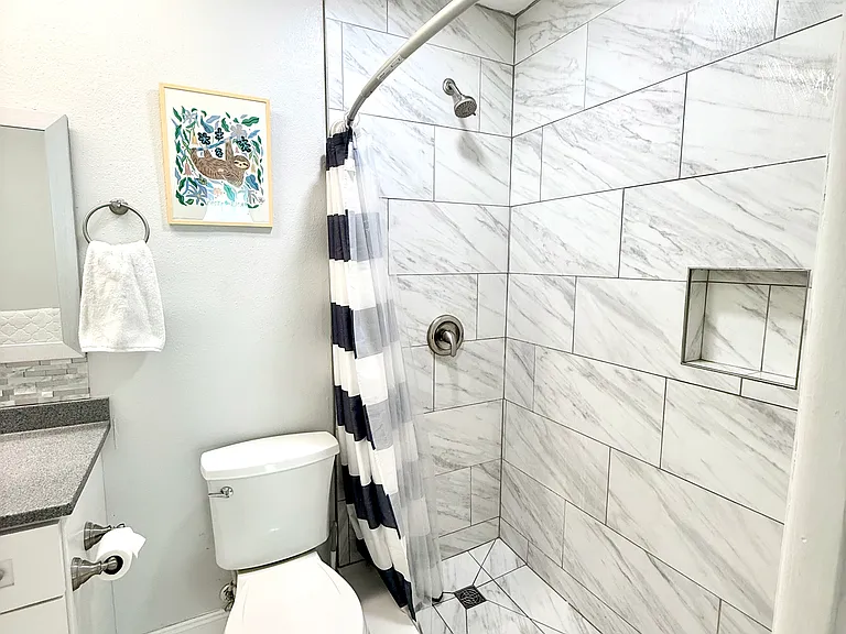 11801 Foxrun Ln — Photo 11