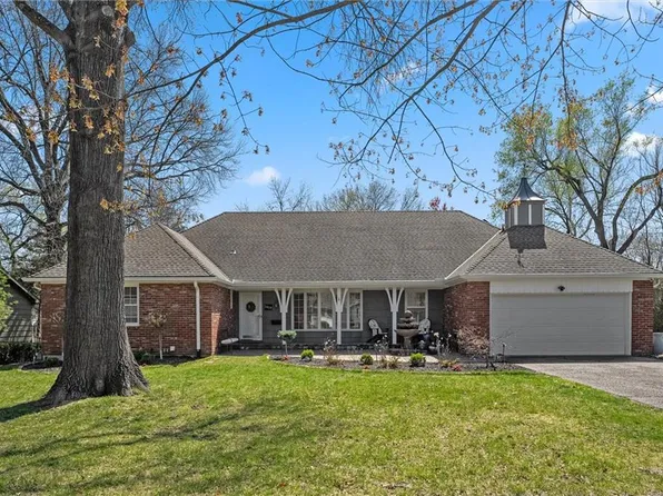 5819 W 85th St, Overland Park, KS 66207