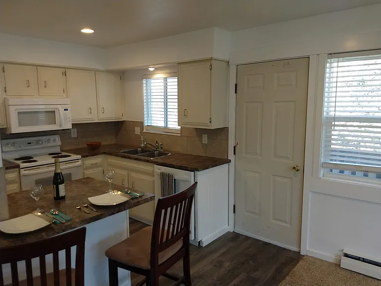6330 E 31st Ave #4 — Photo 8