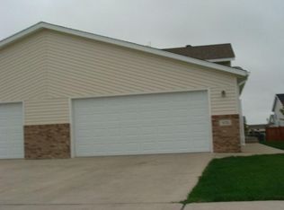 970 42nd Ave W, West Fargo, ND 58078