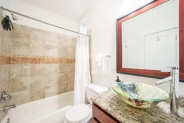 654 Elati St — Photo 22