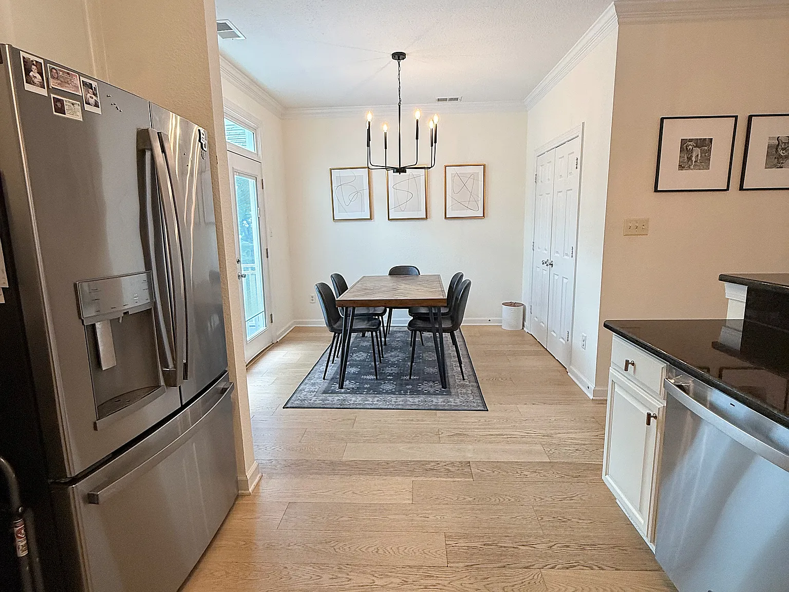 3 bed, 3.5 bath, 1980 sqft, $3,200 — Photo 3