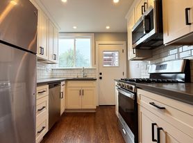 1435-1437 19th Avenue, 1435 19th Avenue