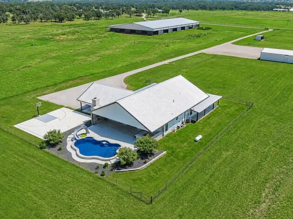 385 Private Road 1733, Stephenville, TX 76401