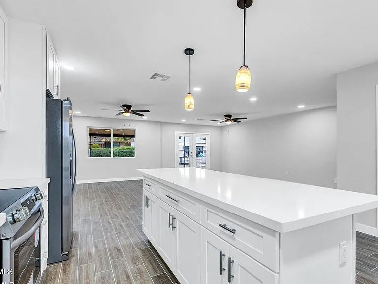 10602 W Cumberland Dr — Photo 13