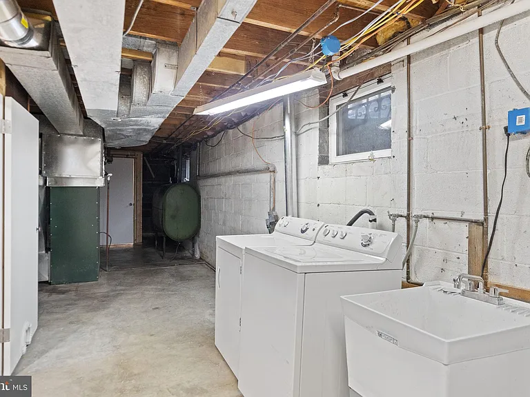 3515 Wilson St — Photo 45