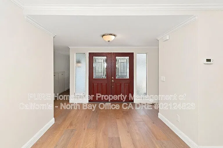 3 bed, 2.0 bath, 1870 sqft, $3,600 — Photo 4