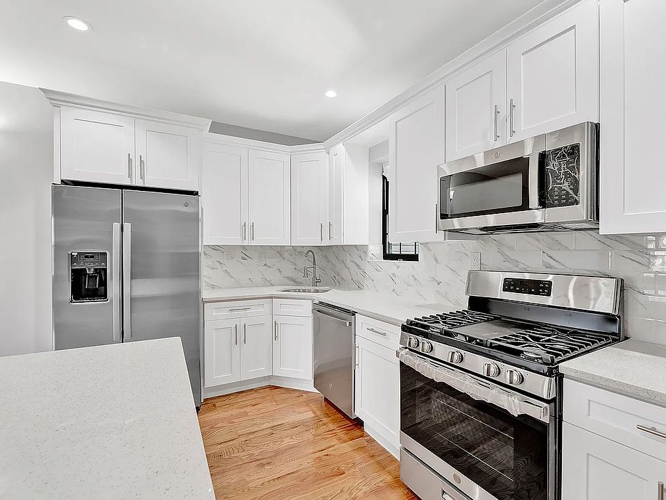 1st image of 11544 204th St