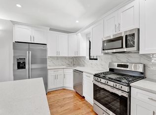 11544 204th St, Saint Albans, NY 11412
