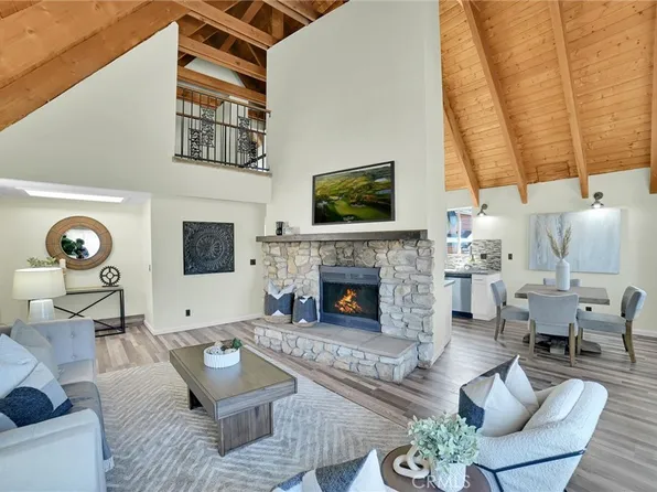 115 Sunset Ln, Sugarloaf, CA 92386