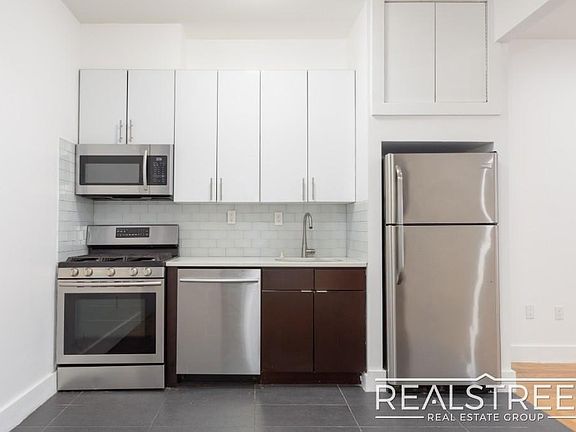 4th image of 9002 Queens Blvd APT 327