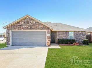 12401 Hunters Mill Trl, Burleson, TX 76028