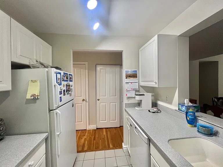 4 Charlesgate E #402 — Photo 9
