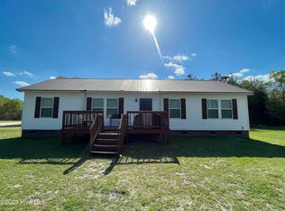 573 Autrytown Rd, Elizabethtown, NC 28337