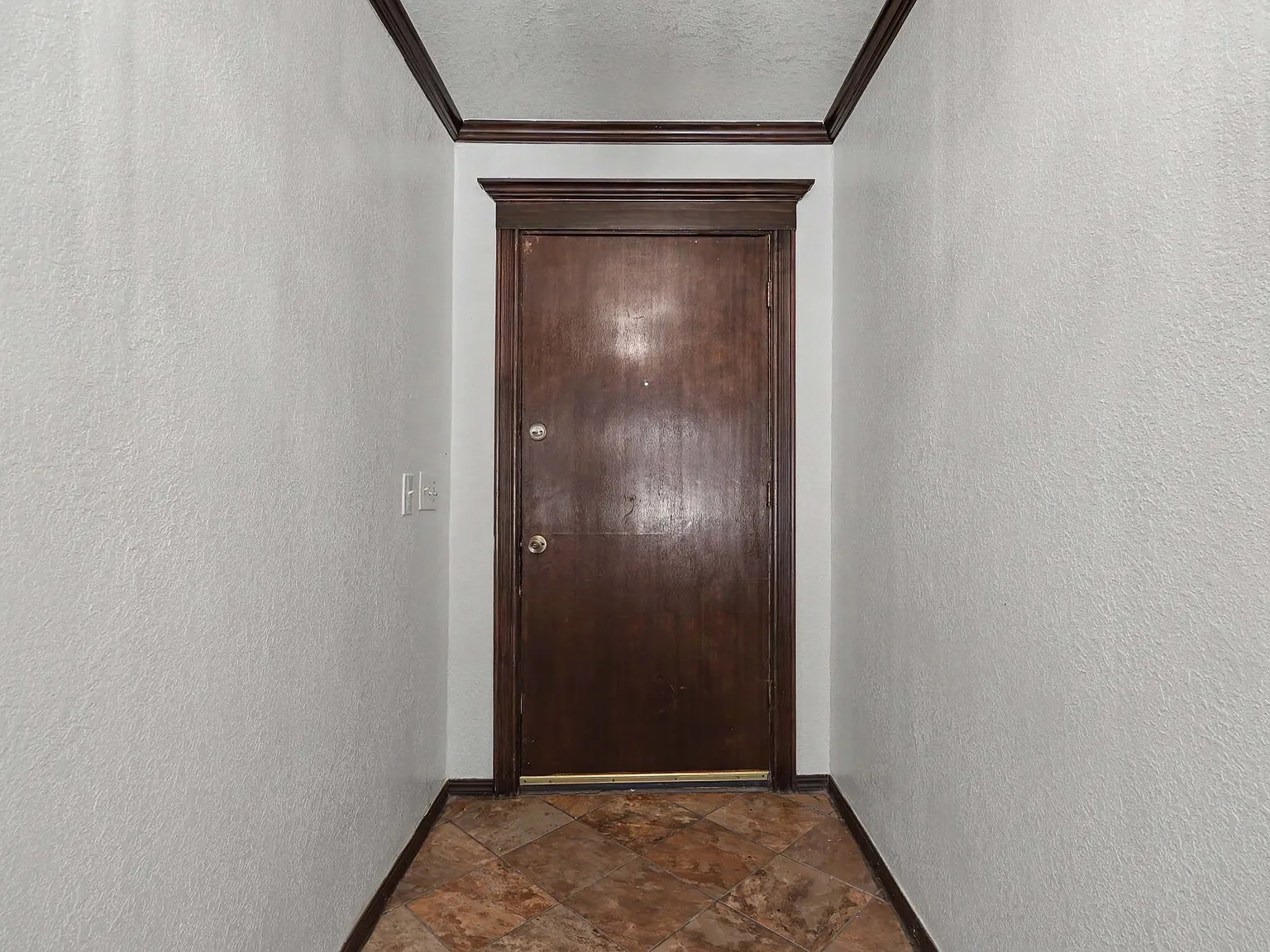 3 bed, 2.5 bath, 1650 sqft, $1,595 — Photo 4