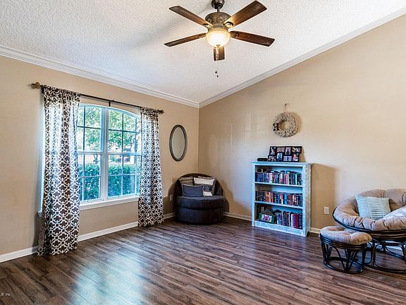 4th image of 3843 Splendid Oaks Ct