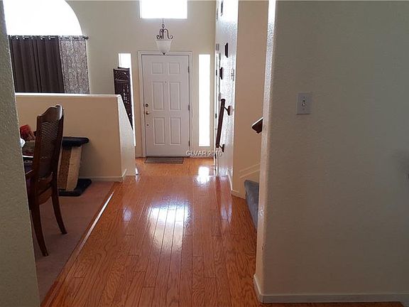 3rd image of 7835 Meadow Creek St