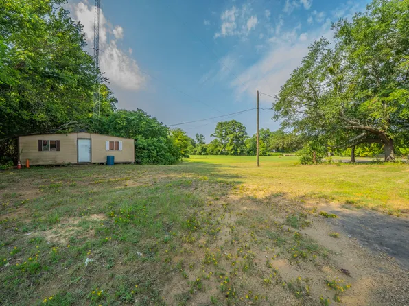 350 Quail St, Van, TX 75790