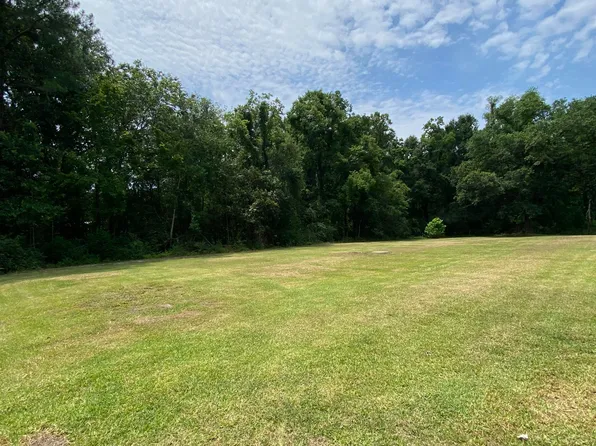 1228 Herman Dupuis Rd, Breaux Bridge, LA 70517