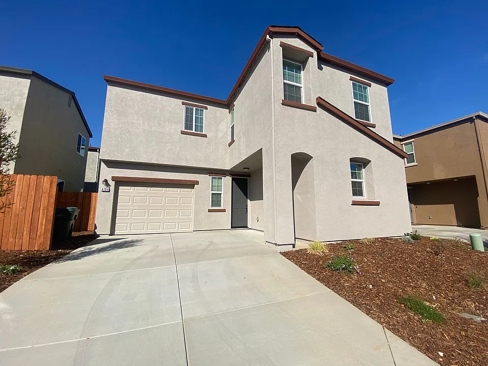 6764 Jujube Ln