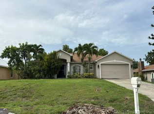 1502 NE 11th Ter, Cape Coral, FL 33909