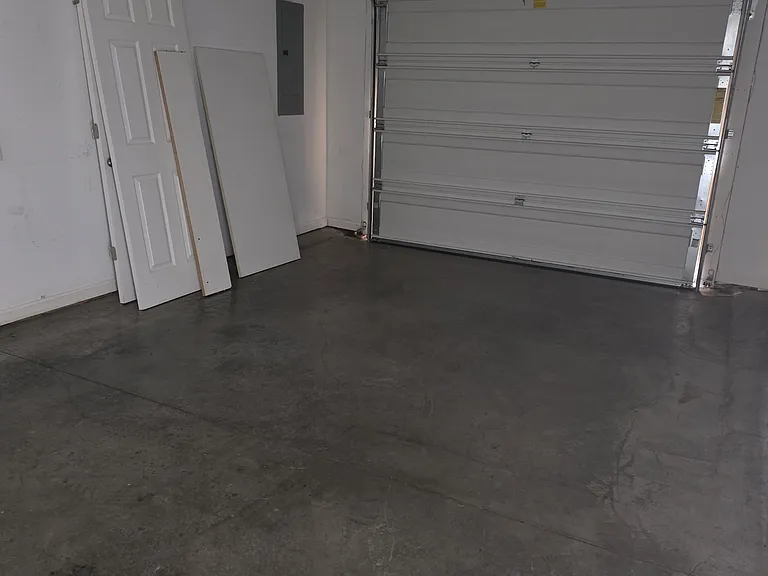 16 Micah Ct — Photo 2