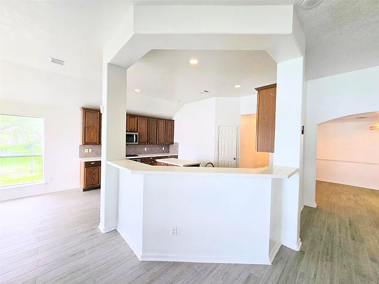 4018 Crystal Lake Cir N — Photo 14