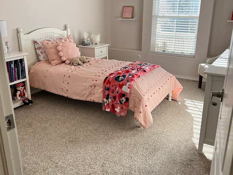 Upstairs bedroom #2
