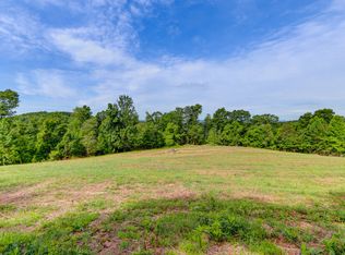 Country Oaks Ln, Lafollette, TN 37766