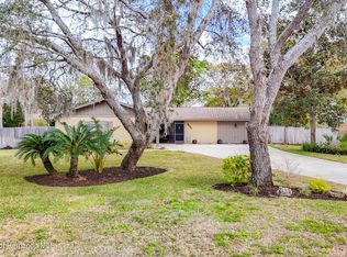 5434 Glover Dr, Weeki Wachee, FL 34607