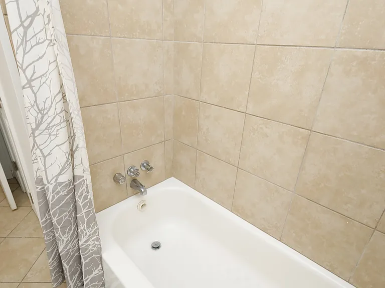 101 Sue Ann Ct #A — Photo 18
