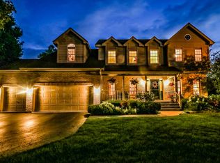 3007 Ashbury Dr, Naperville, IL 60564